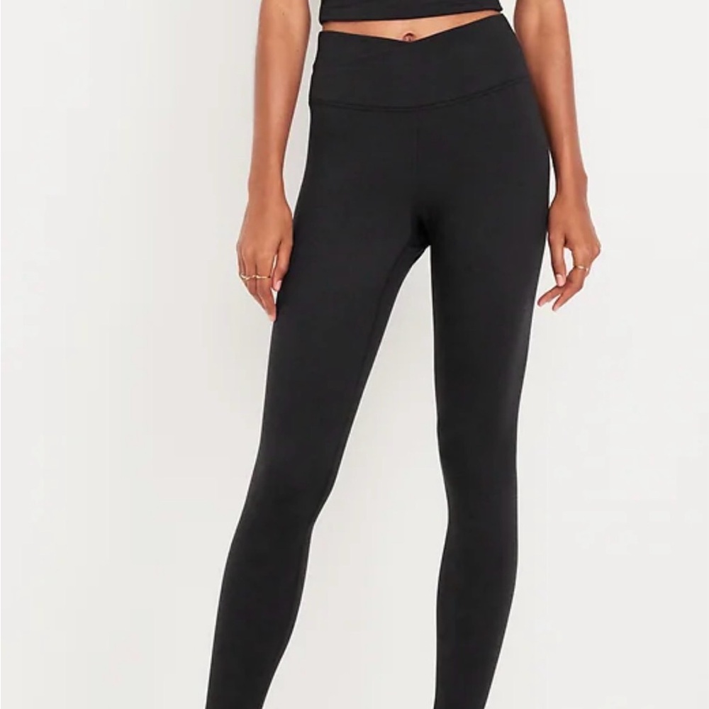 Old Navy Black High-Waisted Cross Band Leggings
